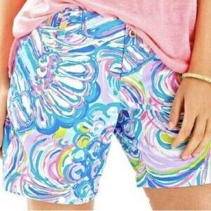 Lilly Pulitzer Blue and Pink Swirl Women Shorts NWOT Sz2